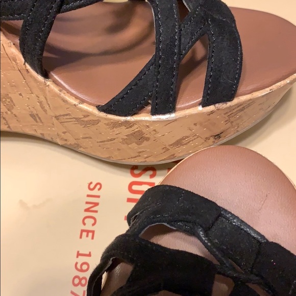 Size 8 wedges - Picture 6 of 6